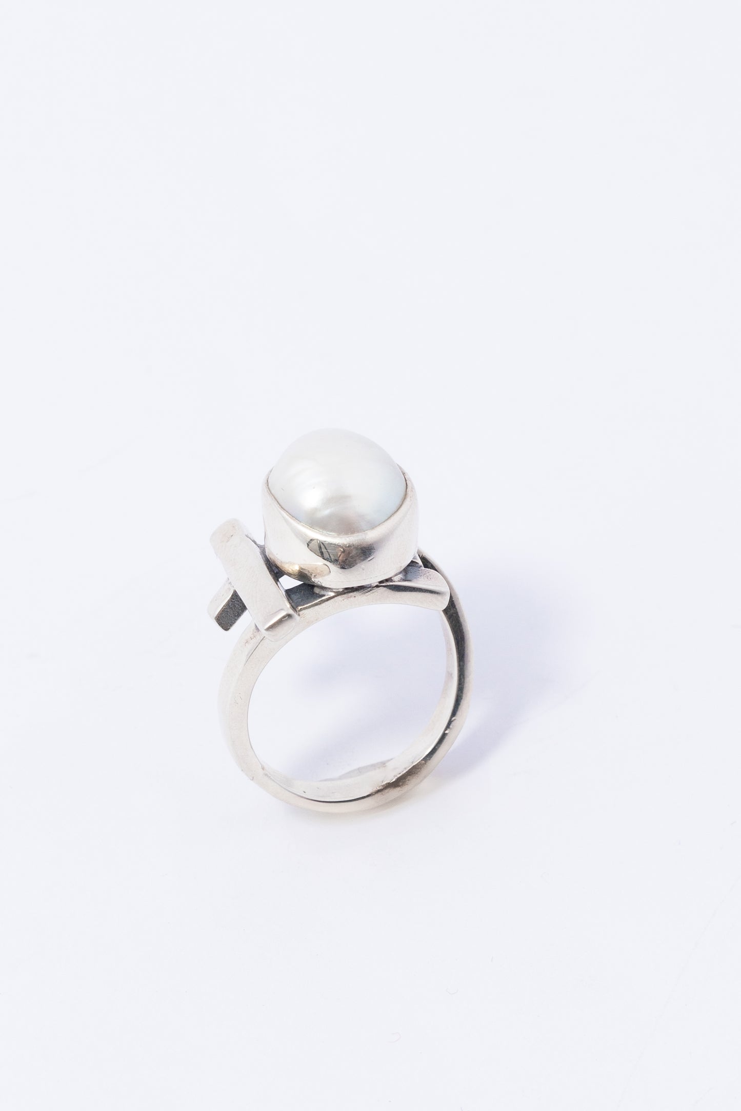 Anillo de plata con Perla