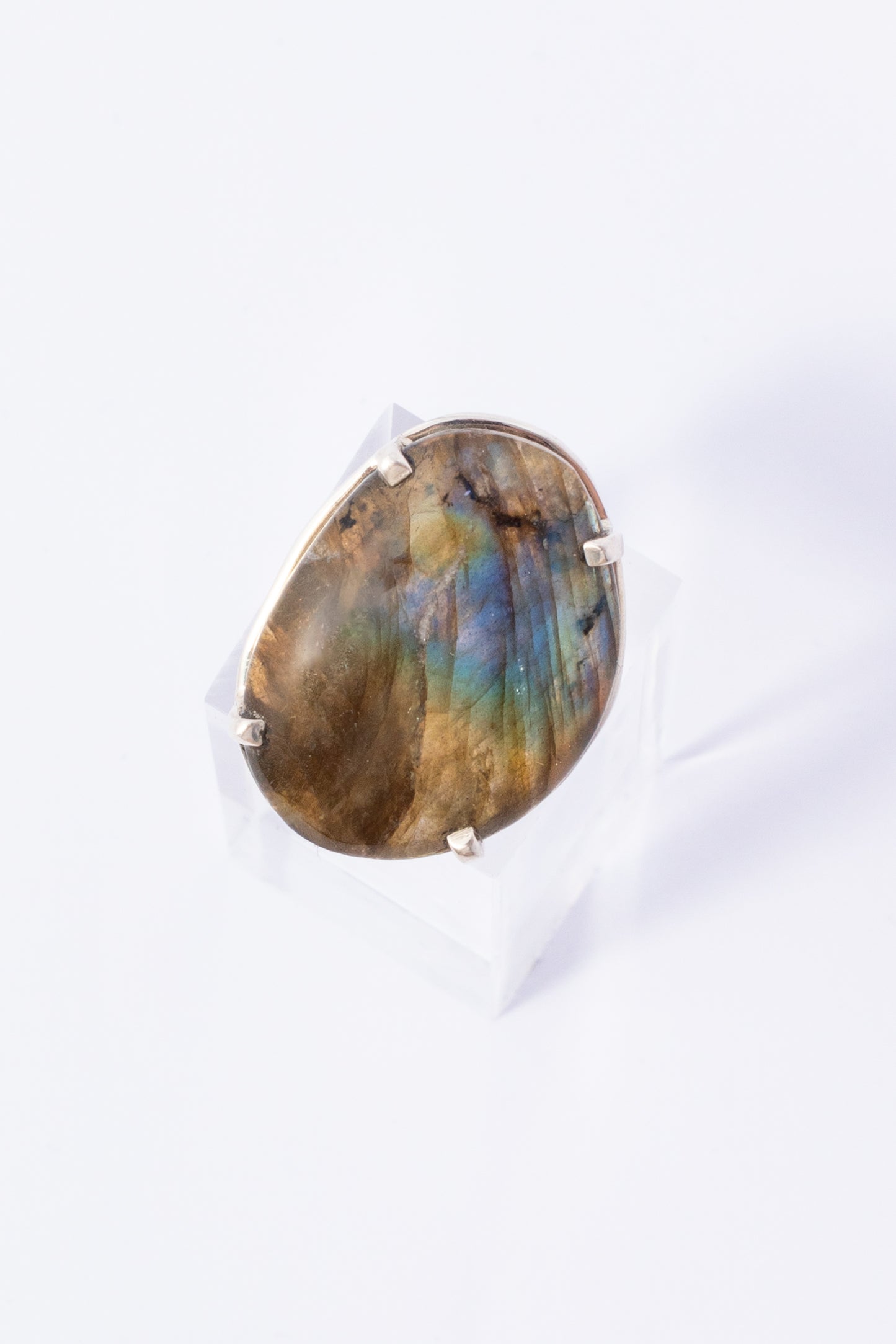 Anillo de Plata y Labradorita