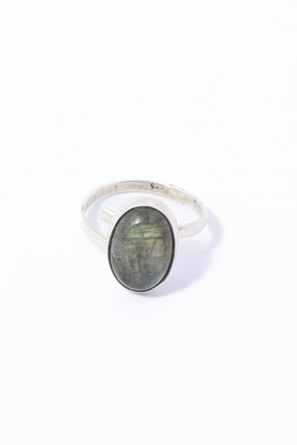 Anillo de Plata con Labradorita