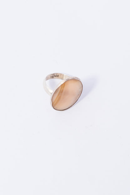 Anillo de Plata con Madre Perla