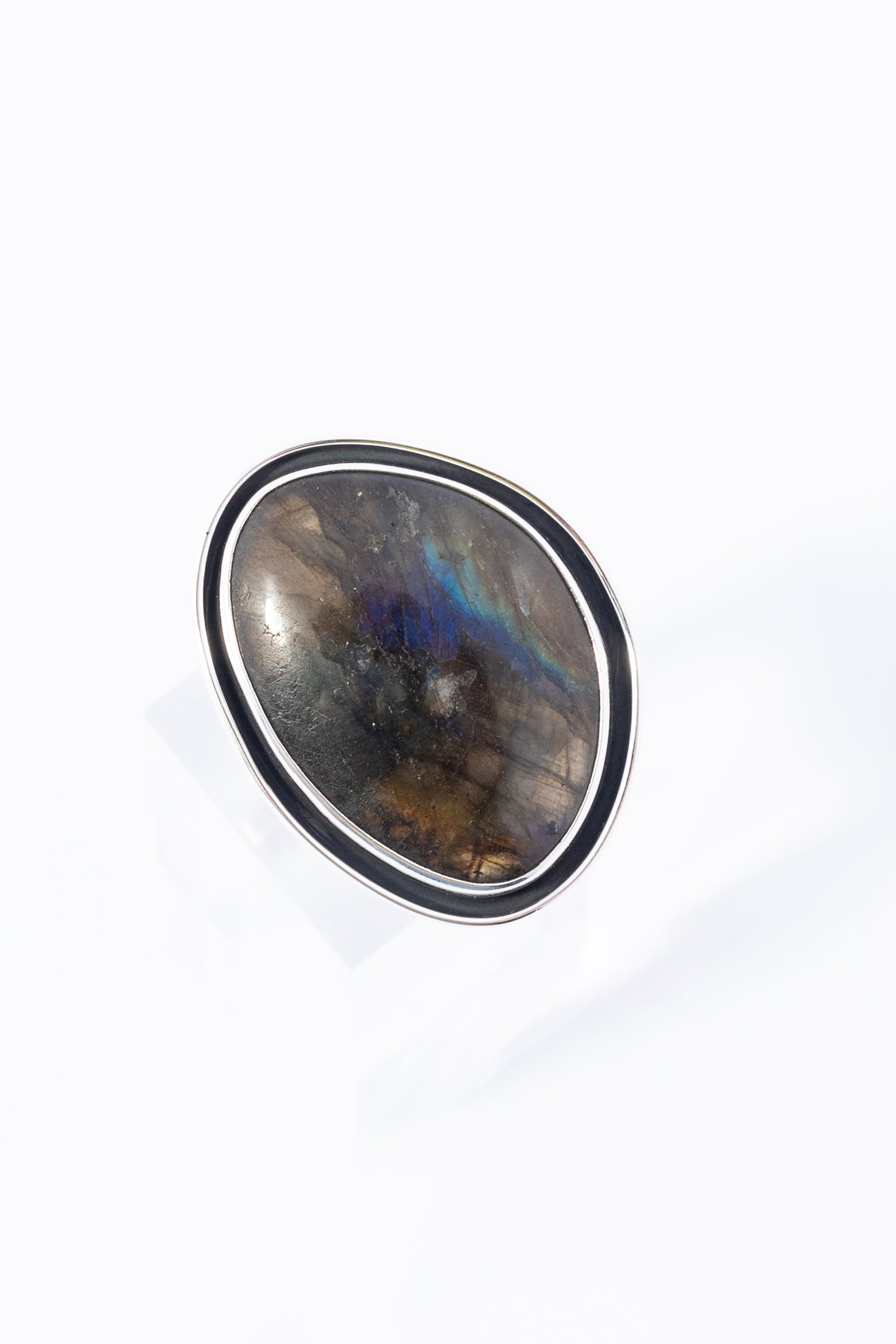 Anillo de Plata con Labradorita