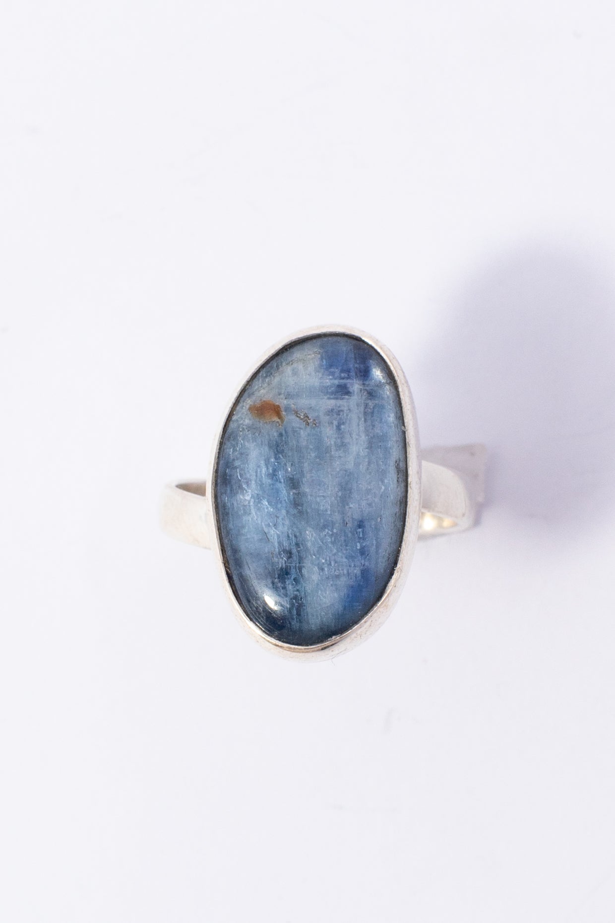 Anillo de Plata con Kyanita