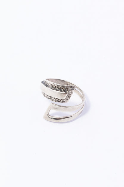 Anillo de Plata Empedrado
