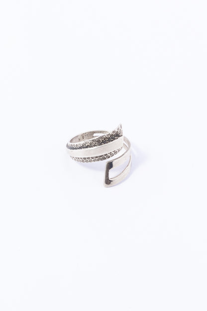 Anillo de Plata Empedrado
