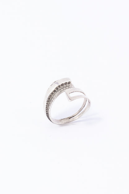 Anillo de Plata Empedrado