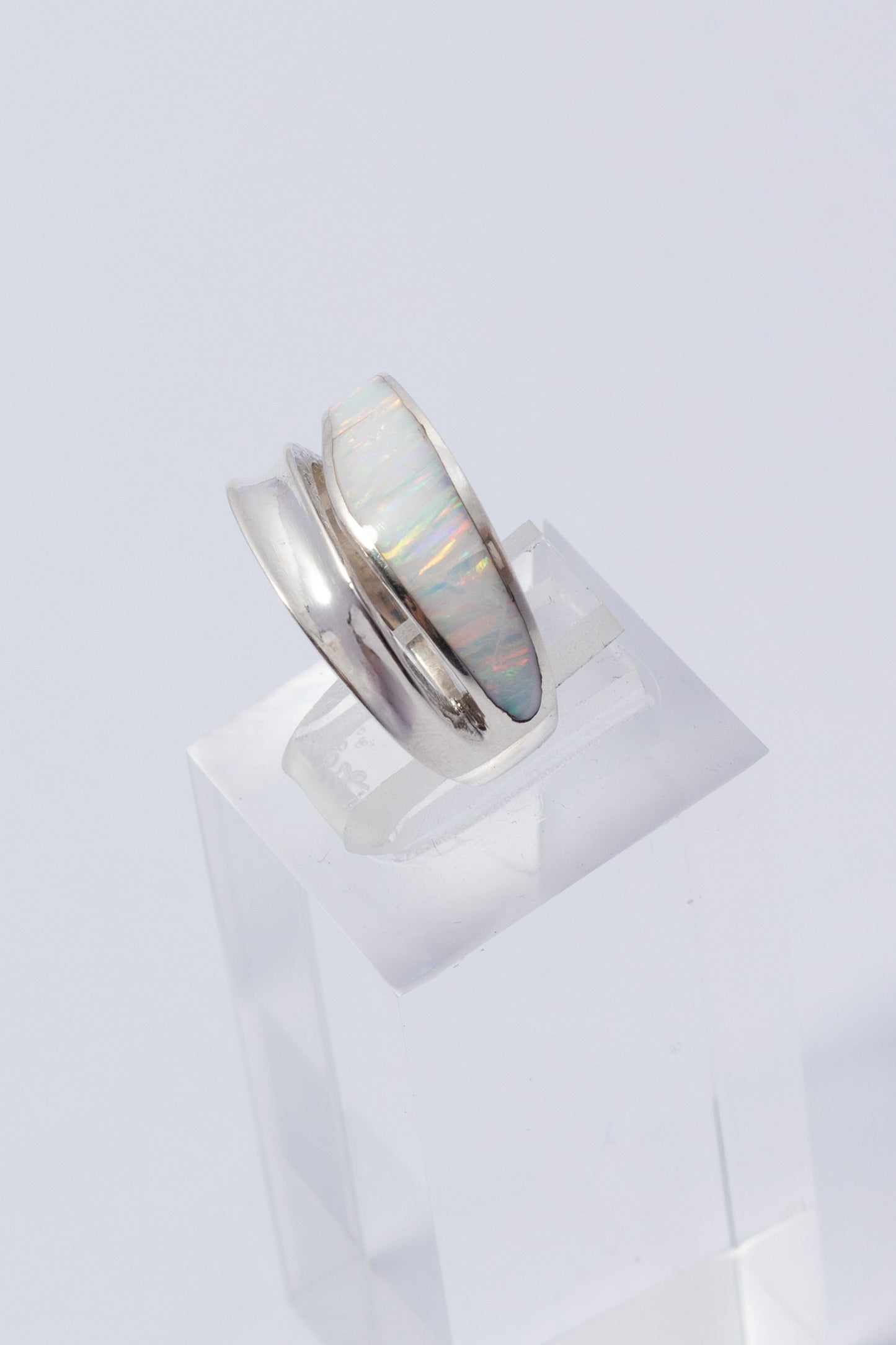Anillo de Plata con Ópalo
