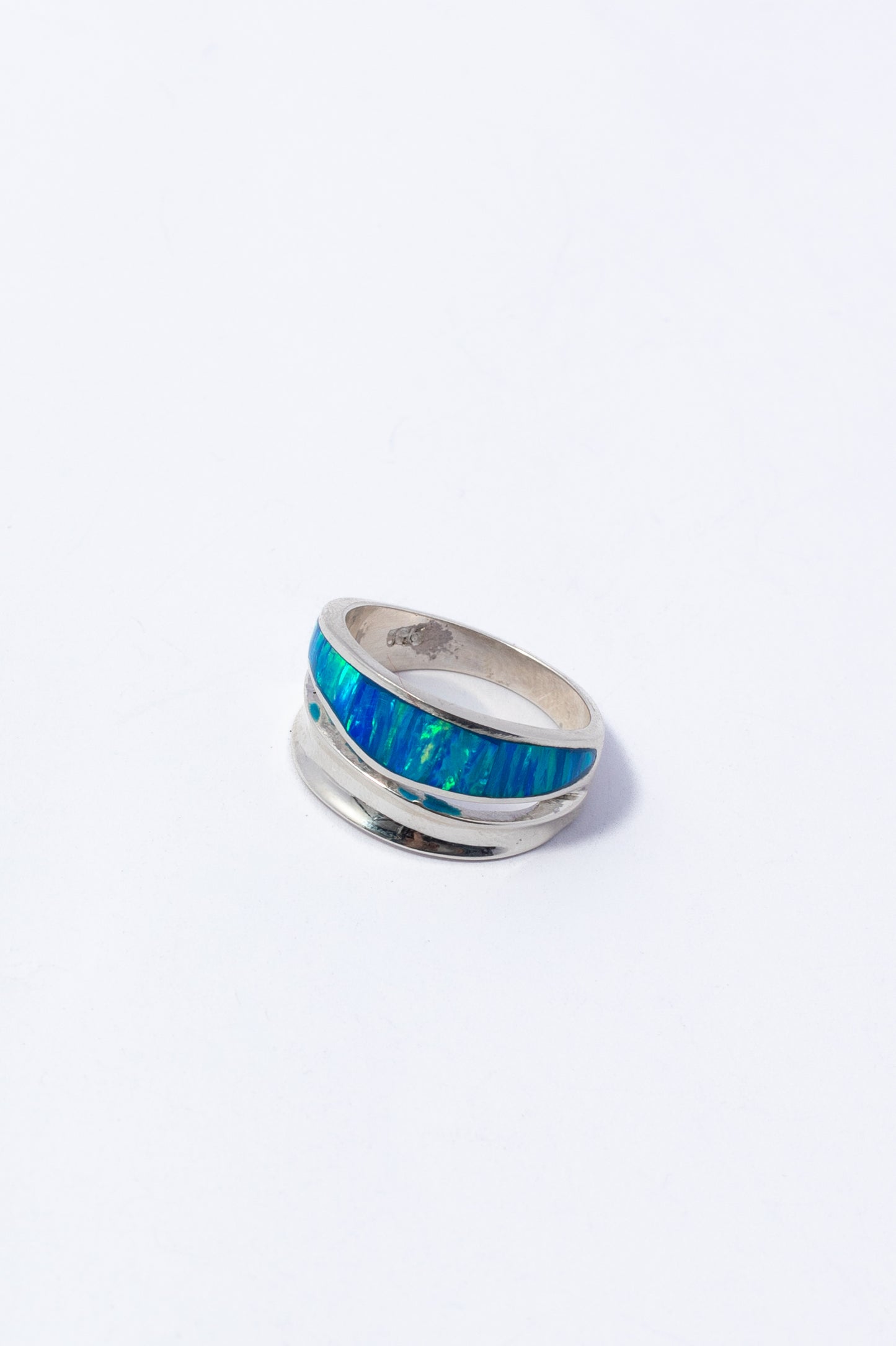 Anillo de Plata con Ópalo