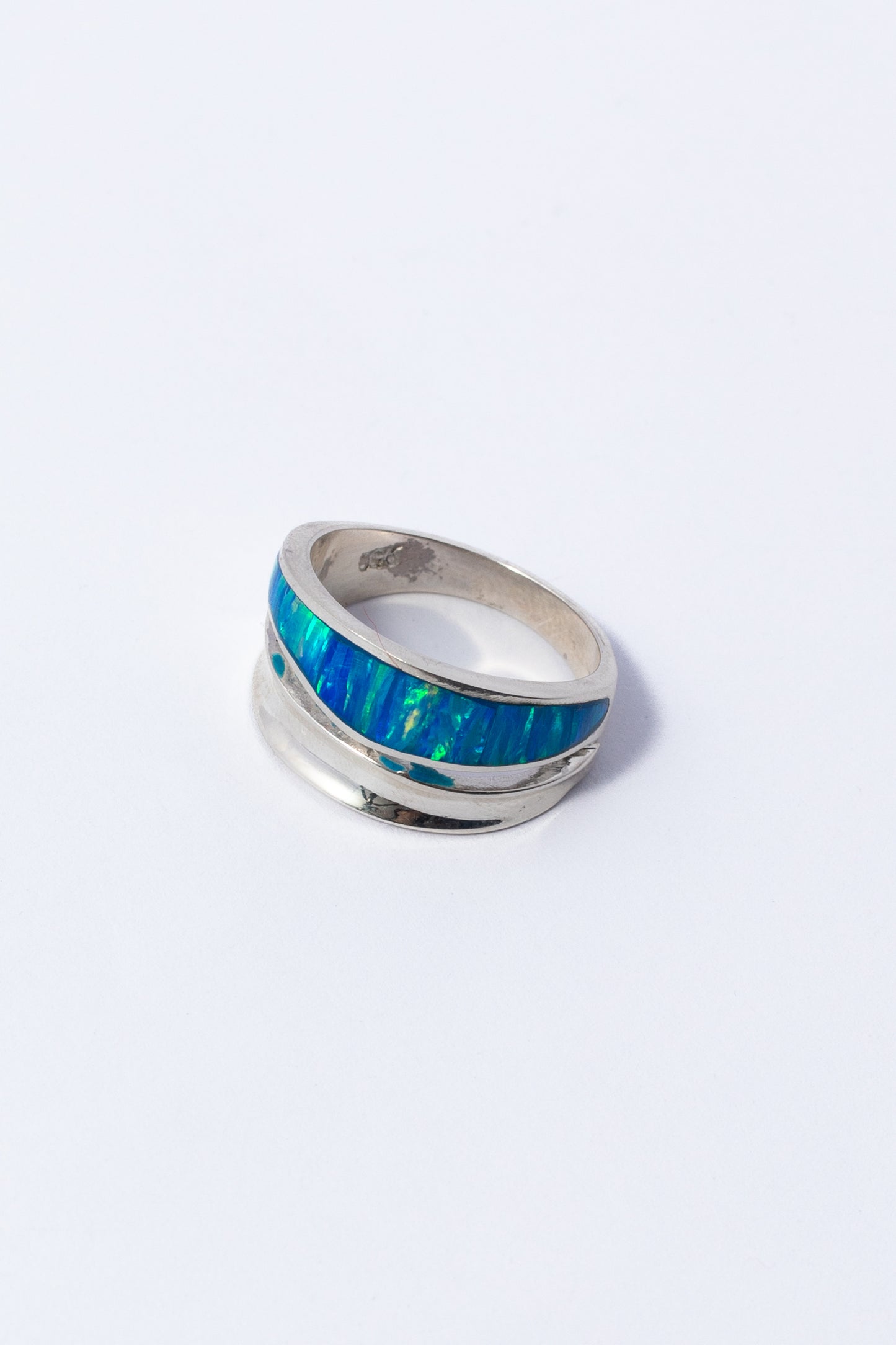 Anillo de Plata con Ópalo