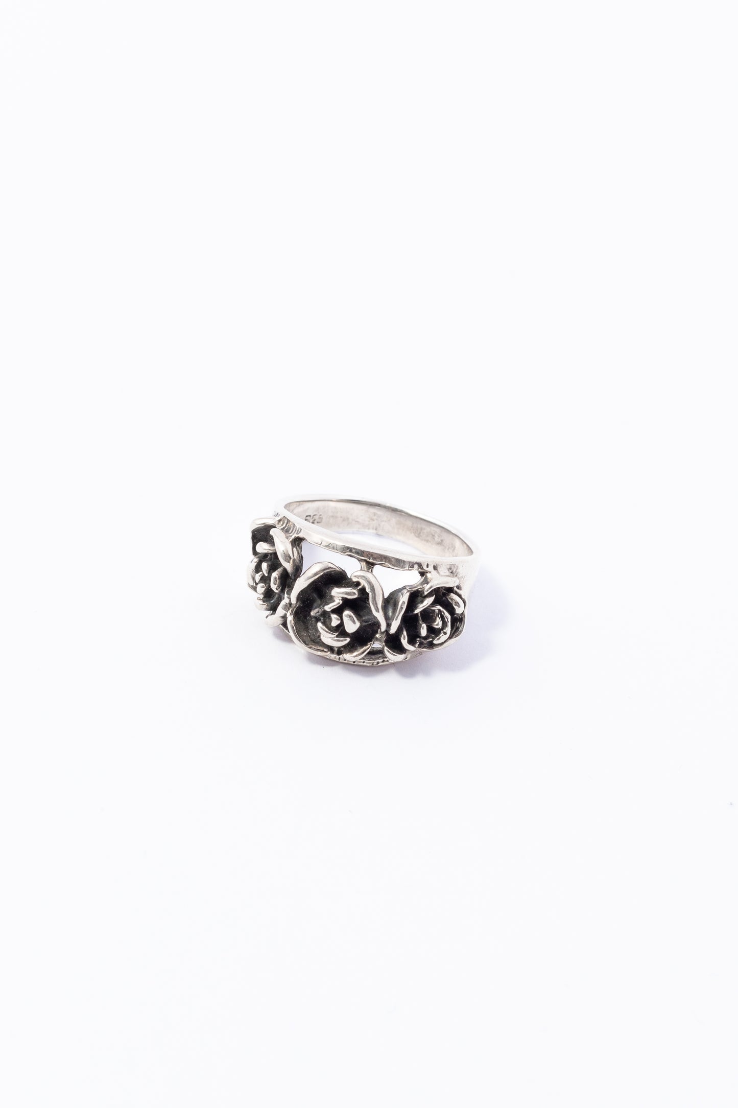 Anillo de Plata con Flores