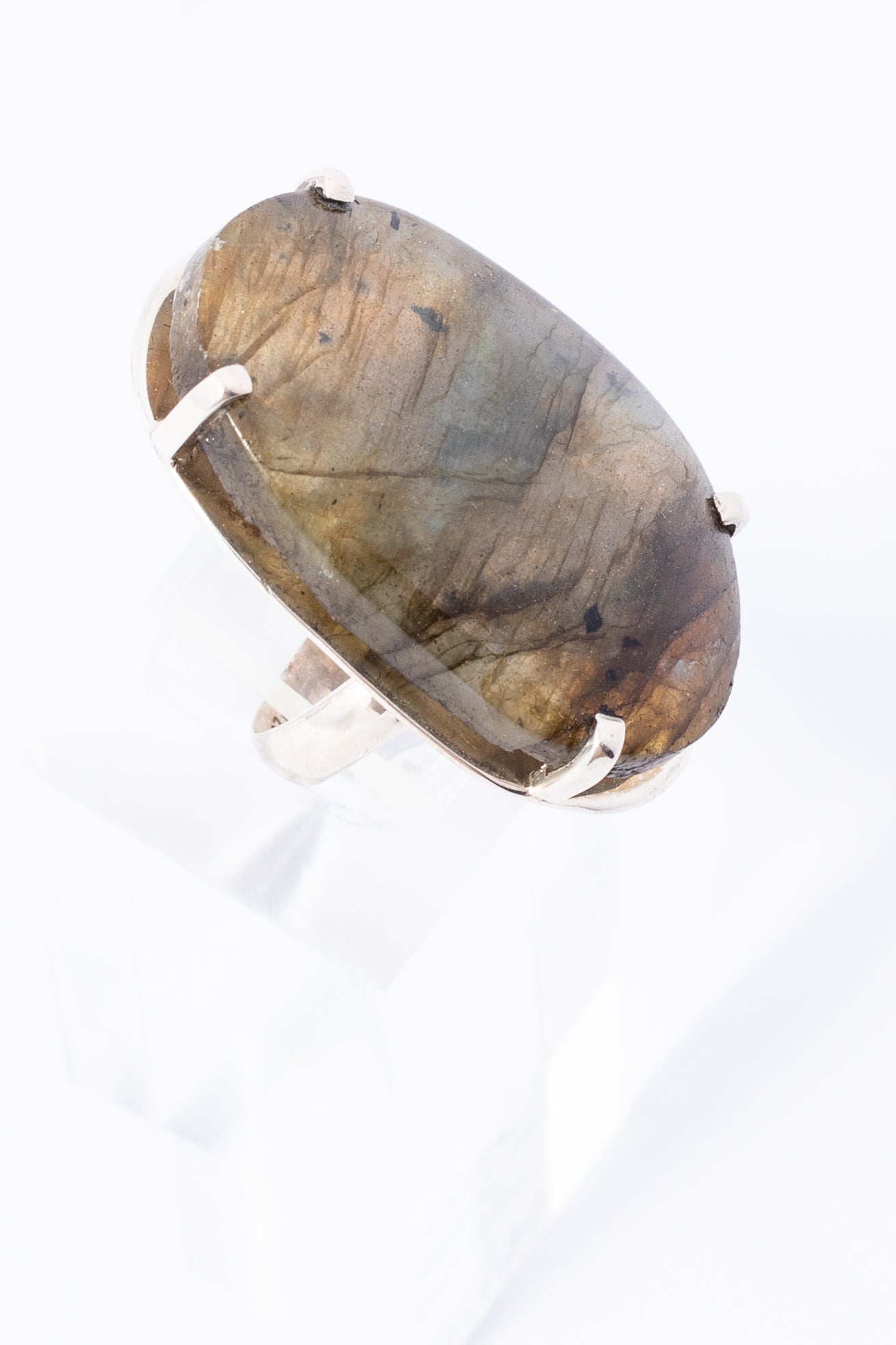 Anillo de Plata con Labradorita
