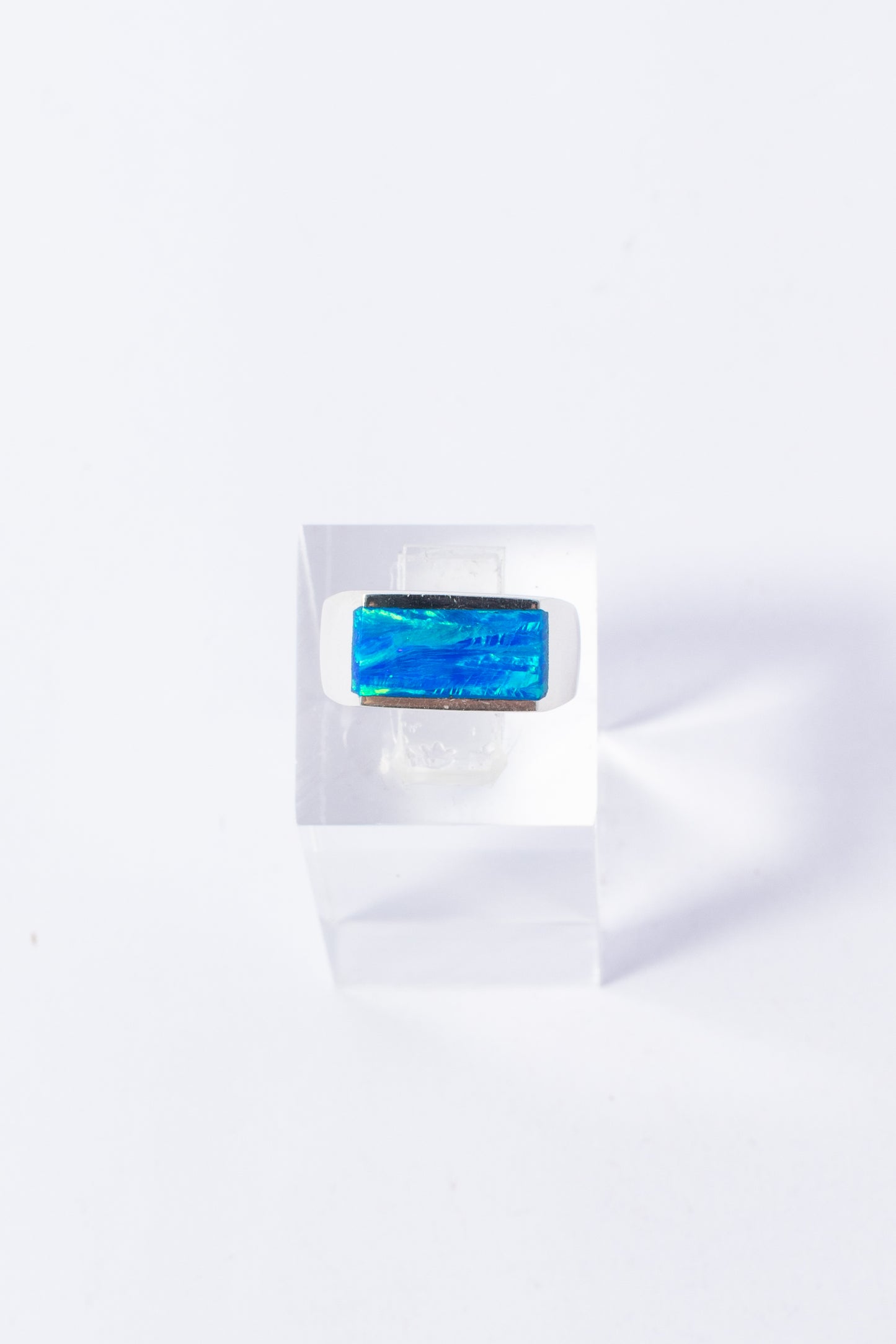 Anillo de Plata con Ópalo