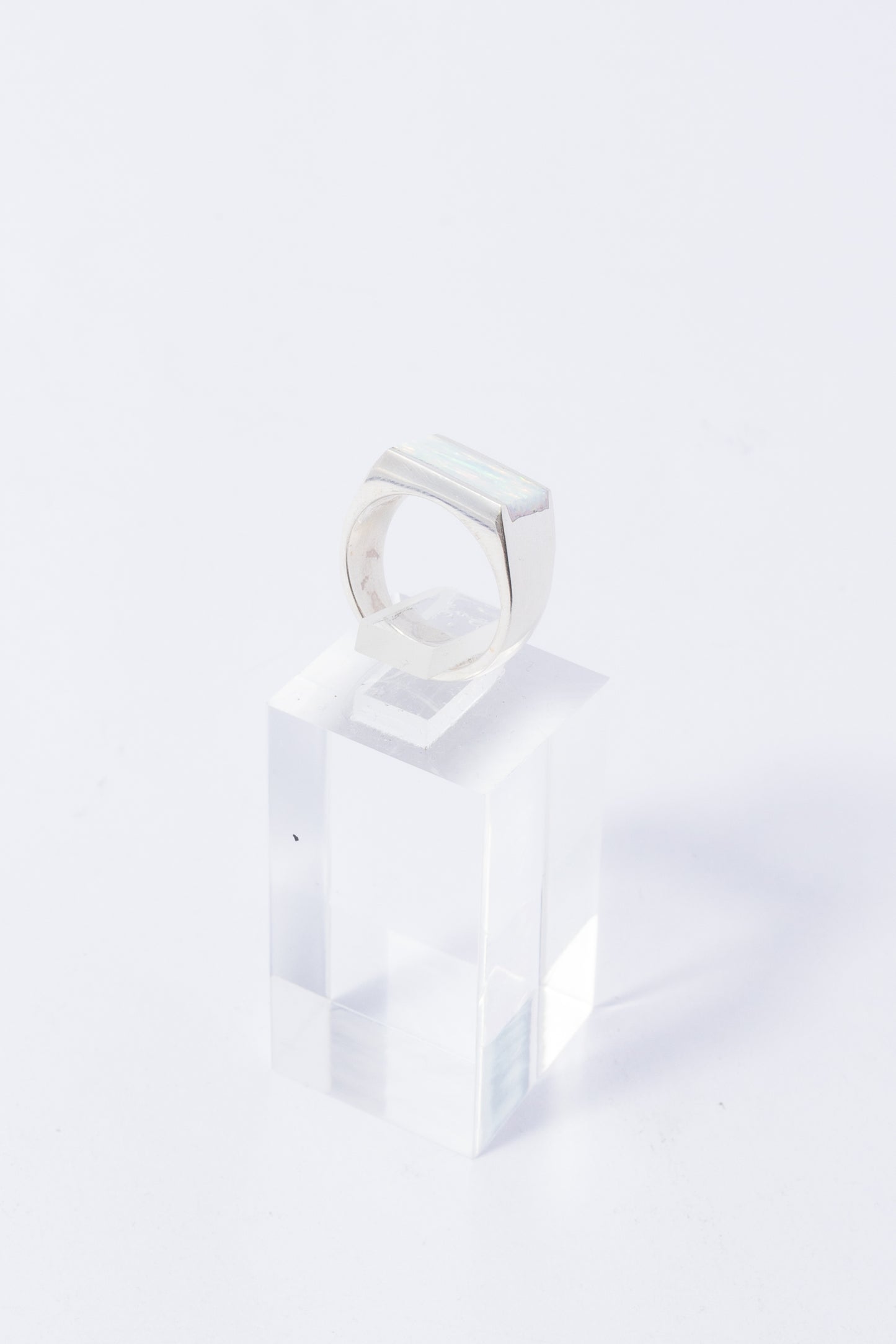 Anillo de Plata con Ópalo