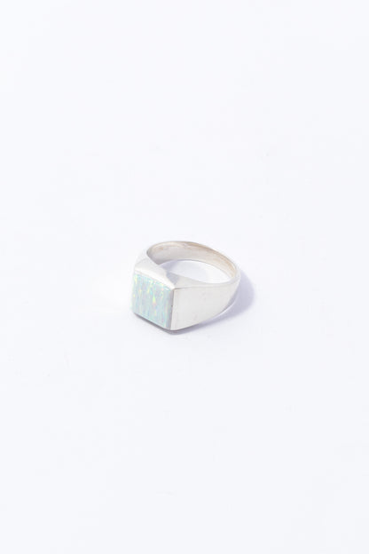Anillo de Plata con Ópalo