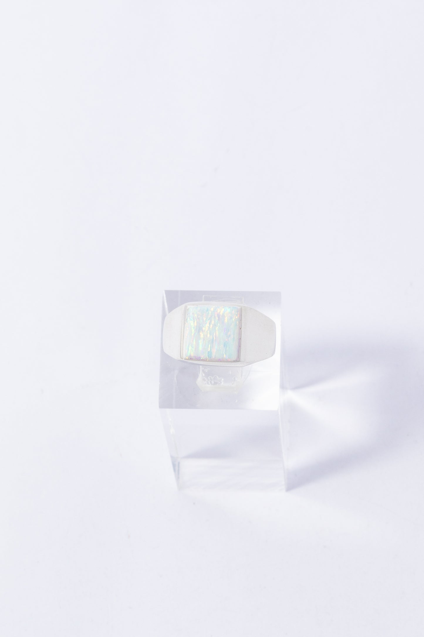 Anillo de Plata con Ópalo