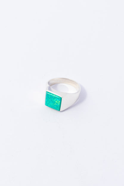 Anillo de Plata con Ópalo