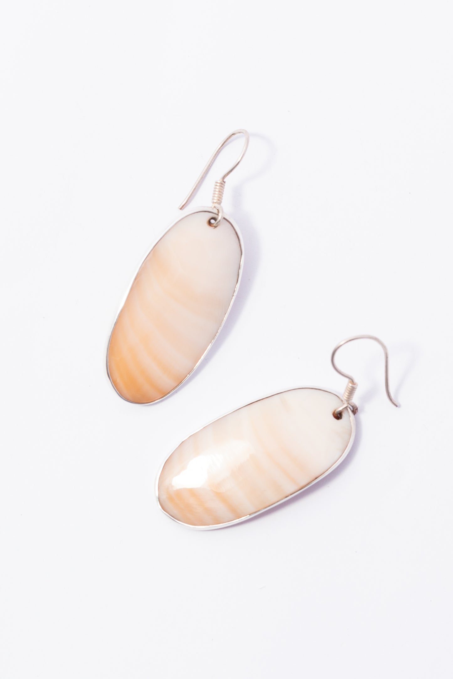 Arete de Plata con Madre Perla