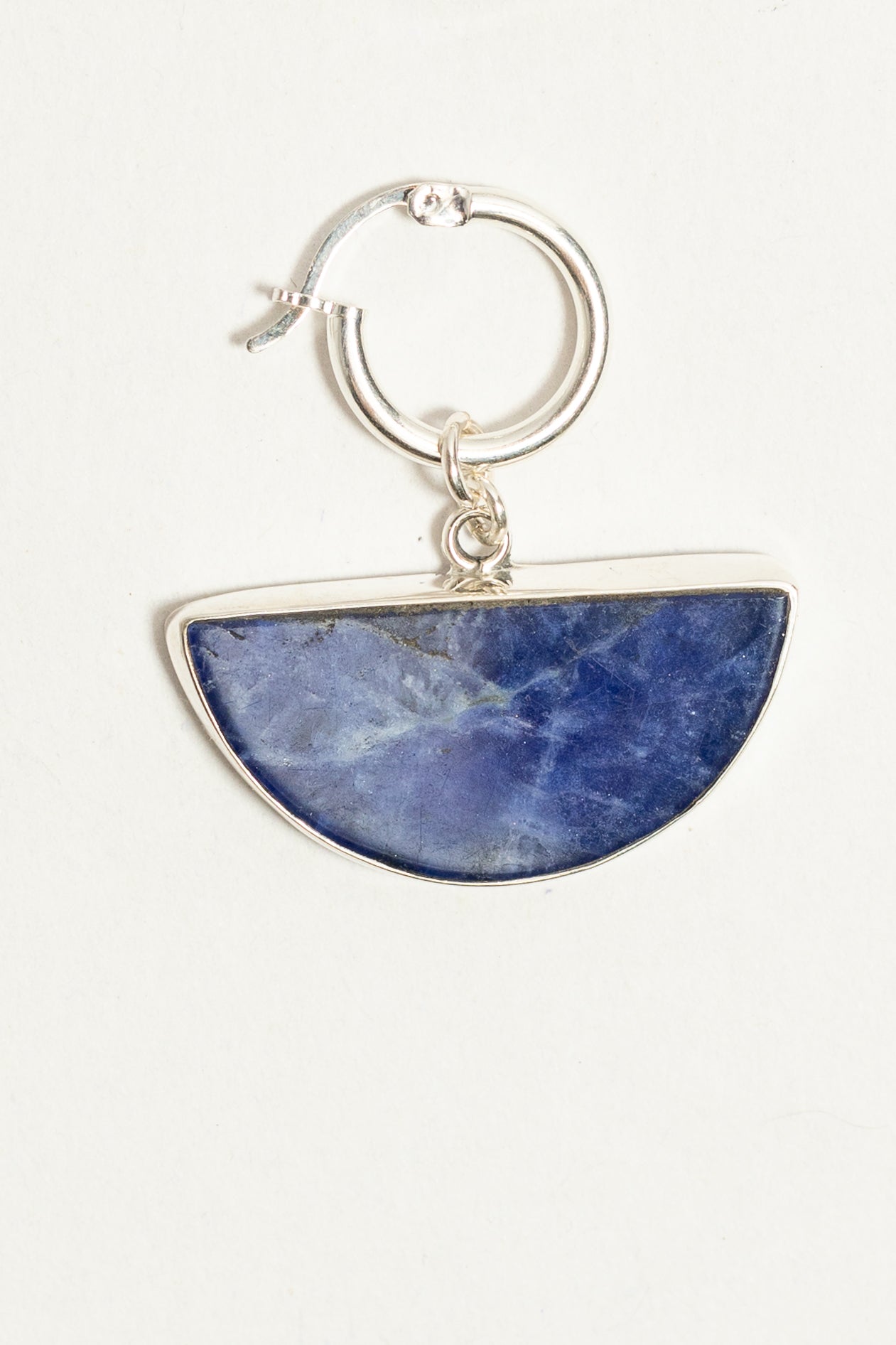 Arete de Plata con Sodalita