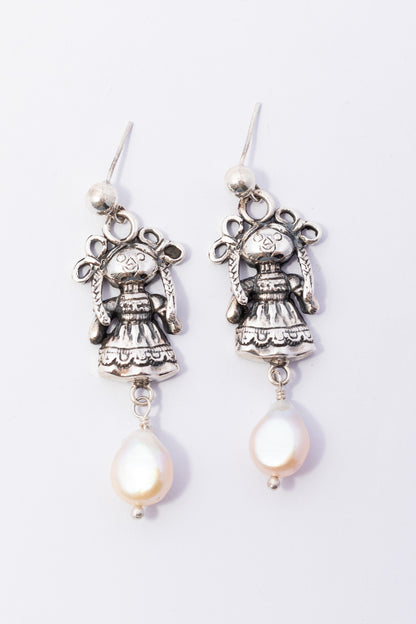 Arete de Plata con Perla Muneca
