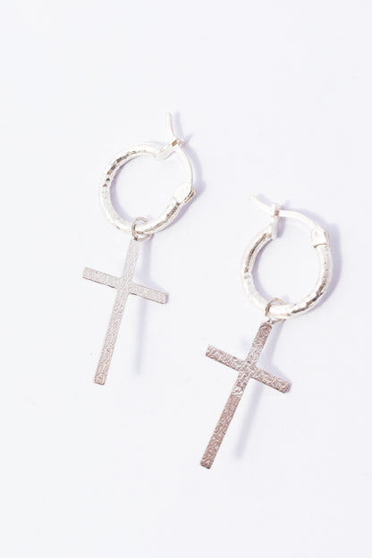 Arracada de Plata con Cruz