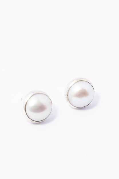 Broquel de Plata con Perla