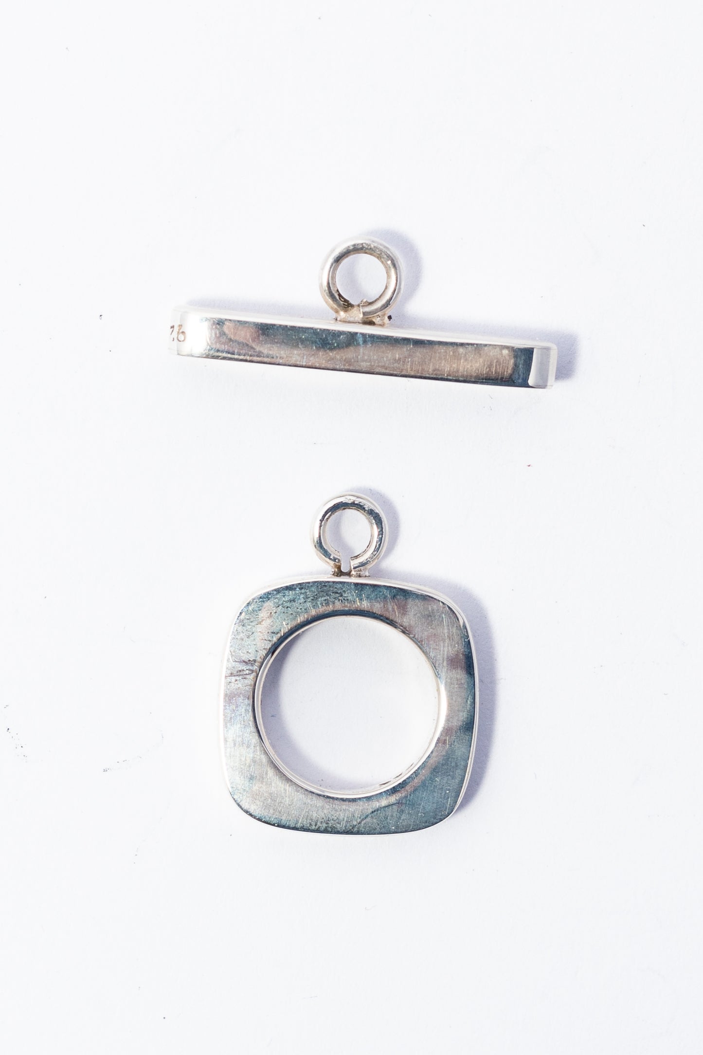 Broche de Plata Cartone