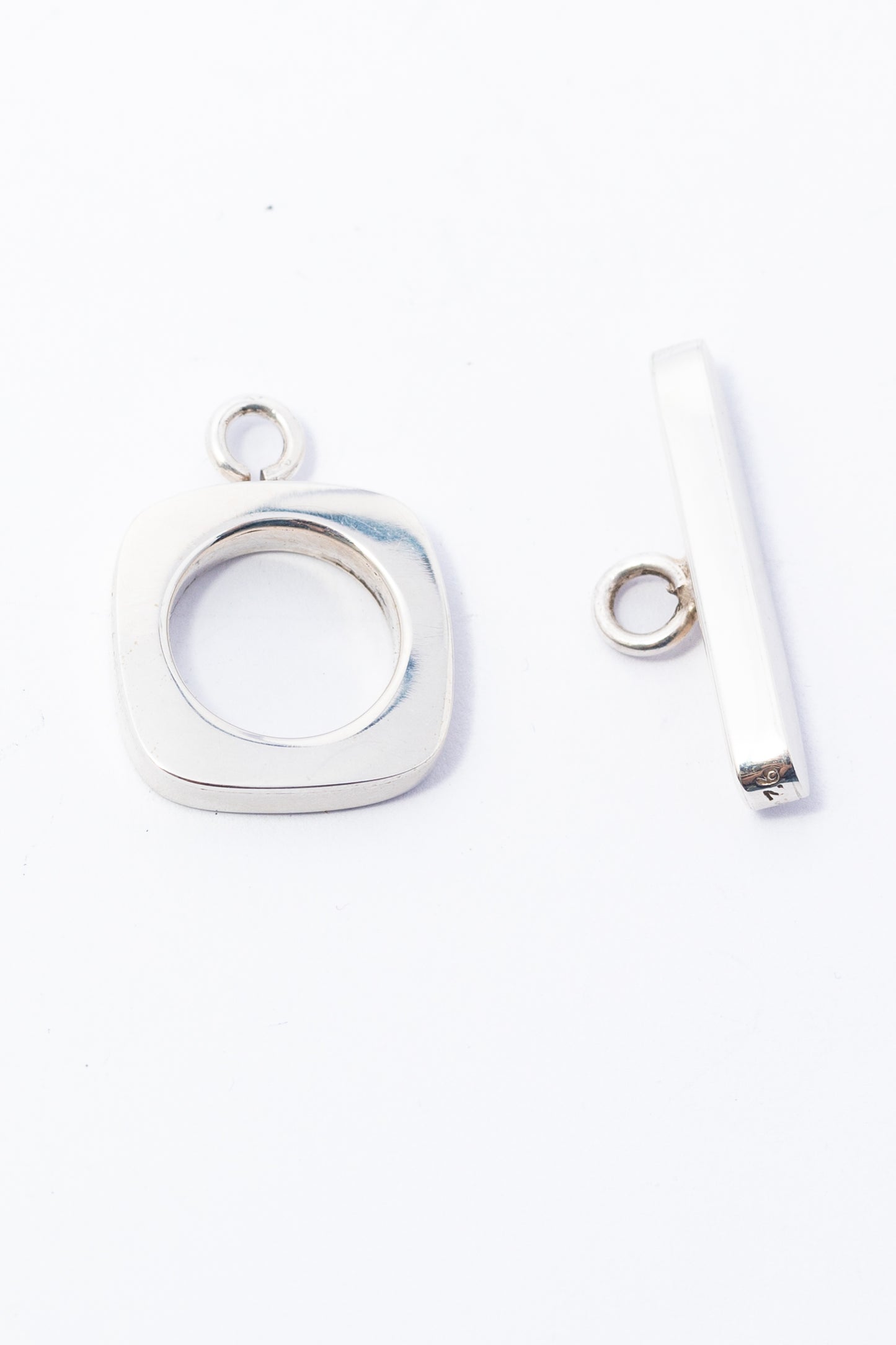 Broche de Plata Cartone