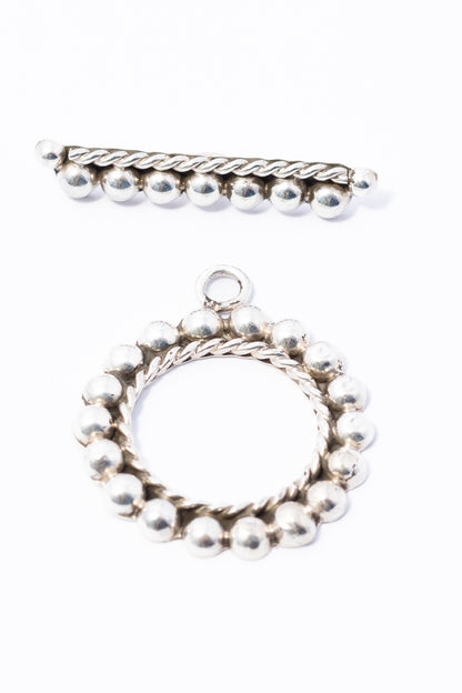 Broche de Plata Casquilla y Escarchado