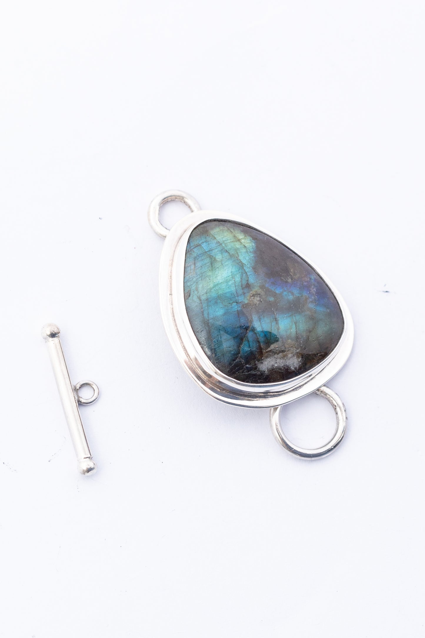 Broche de Plata con Labradorita