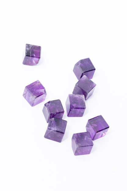 Cabujón de Amatista Cubo