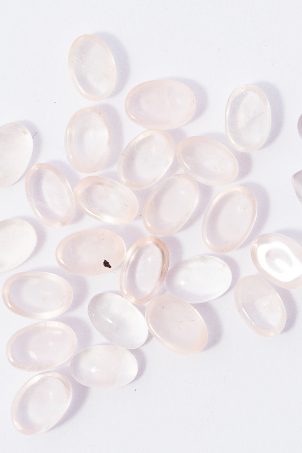 Cabujón de Cuarzo Rosa Oval