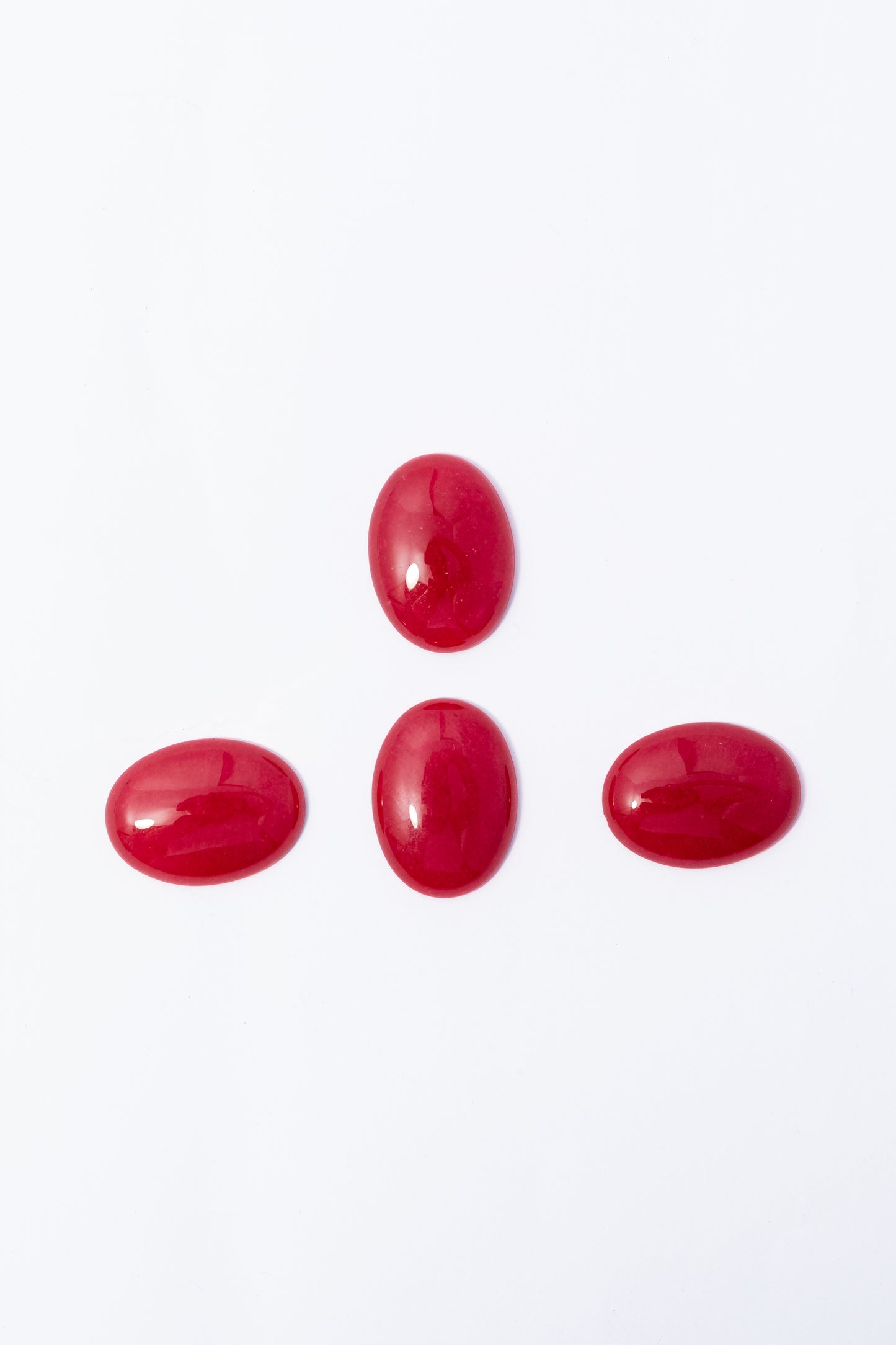 Cabujón de Jade Rojo