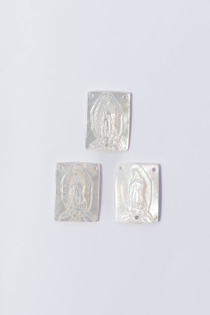 Cabujón de Madre Perla Virgen de Guadalupe