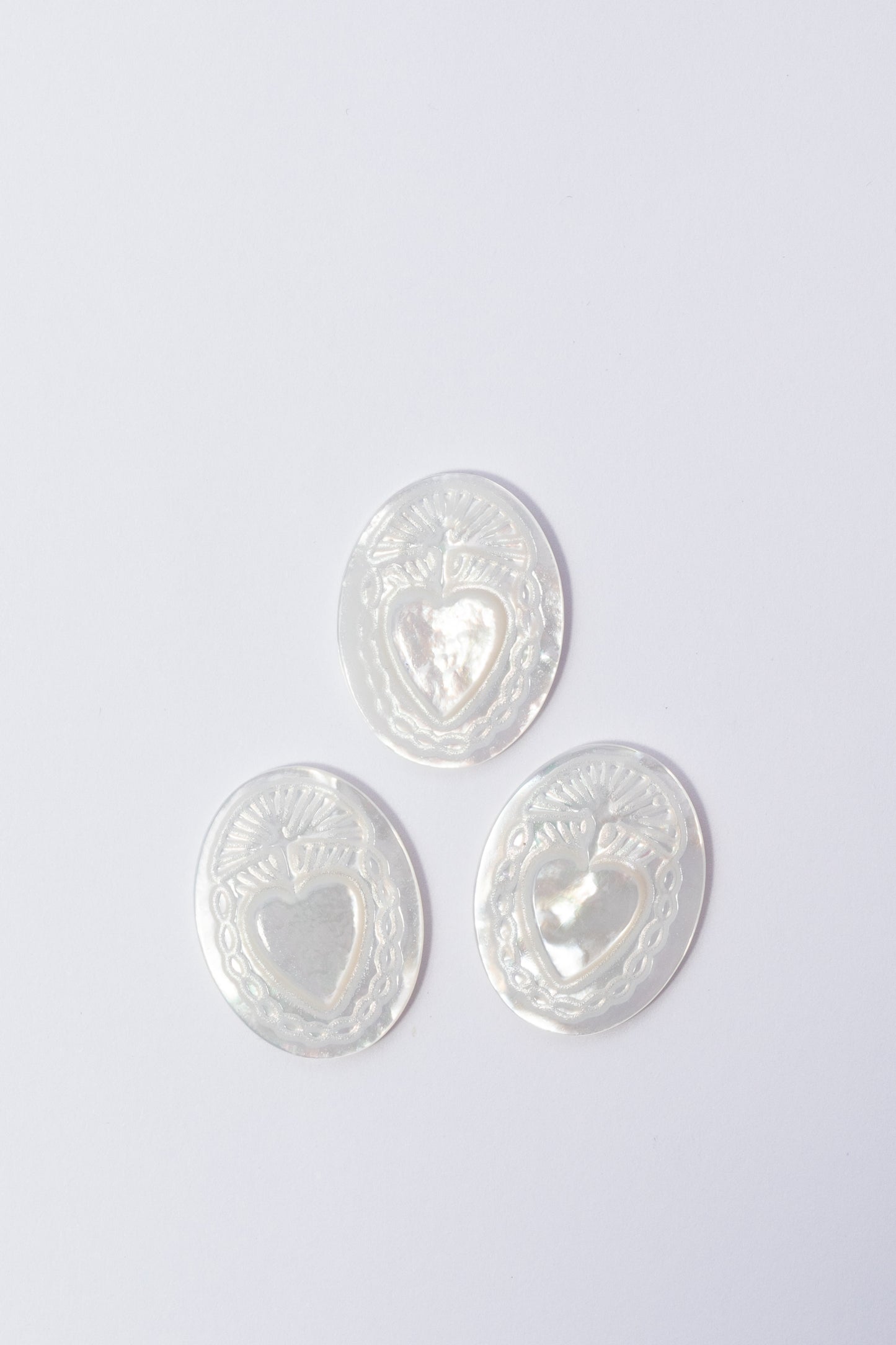 Cabujón de Madre Perla Sagrado Corazon