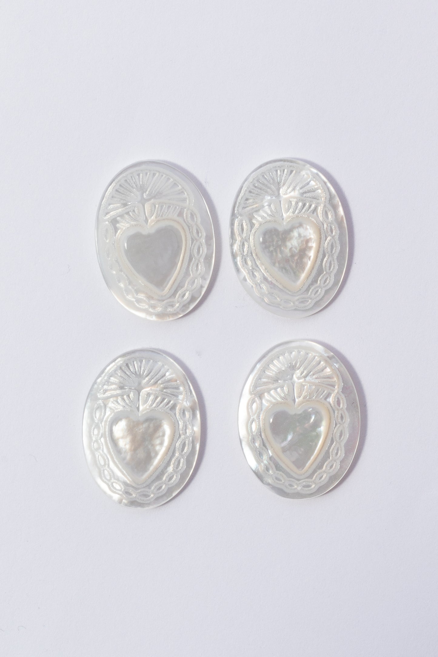 Cabujón de Madre Perla Sagrado Corazon