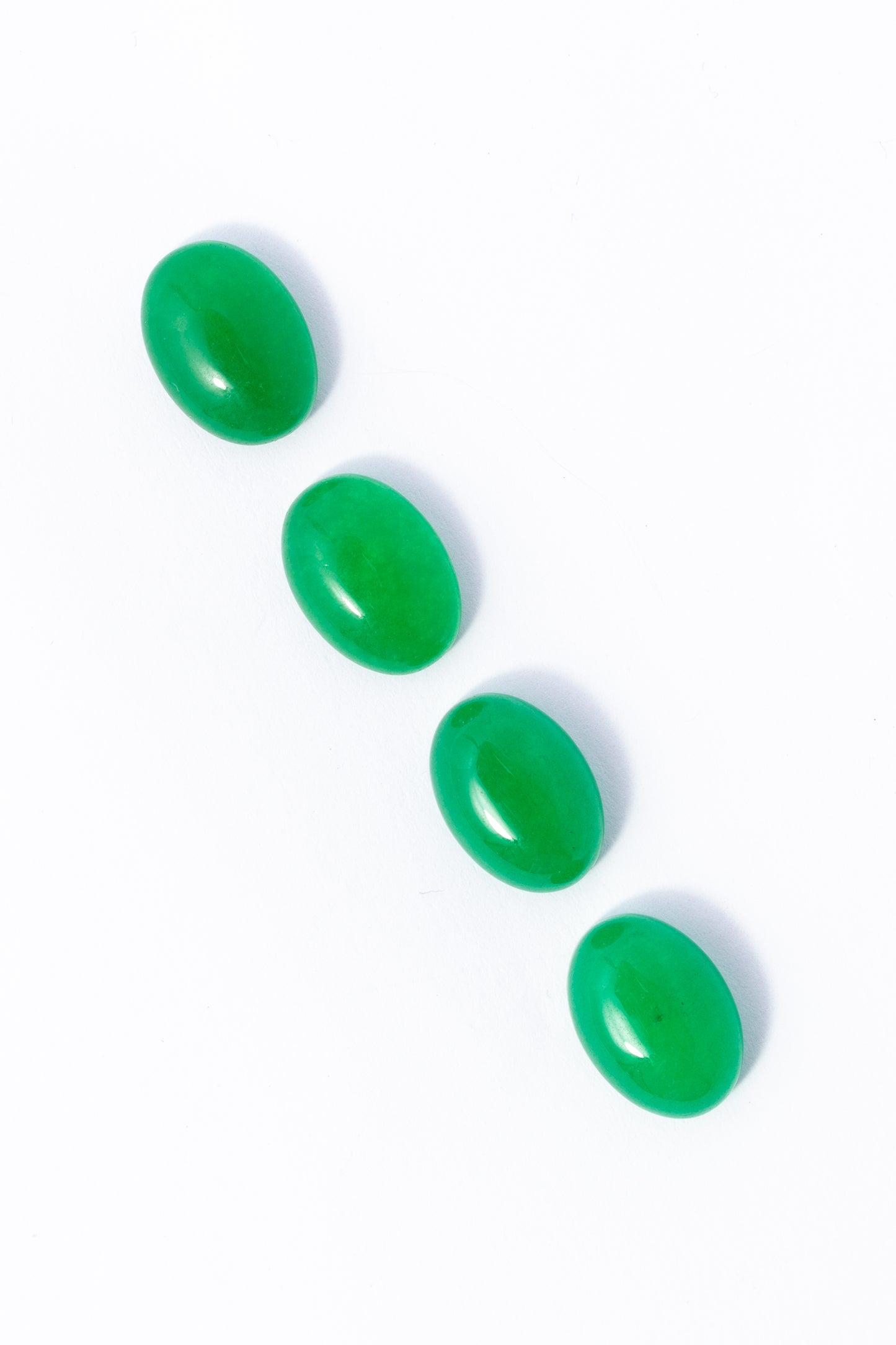 Cabujón de Jade Verde