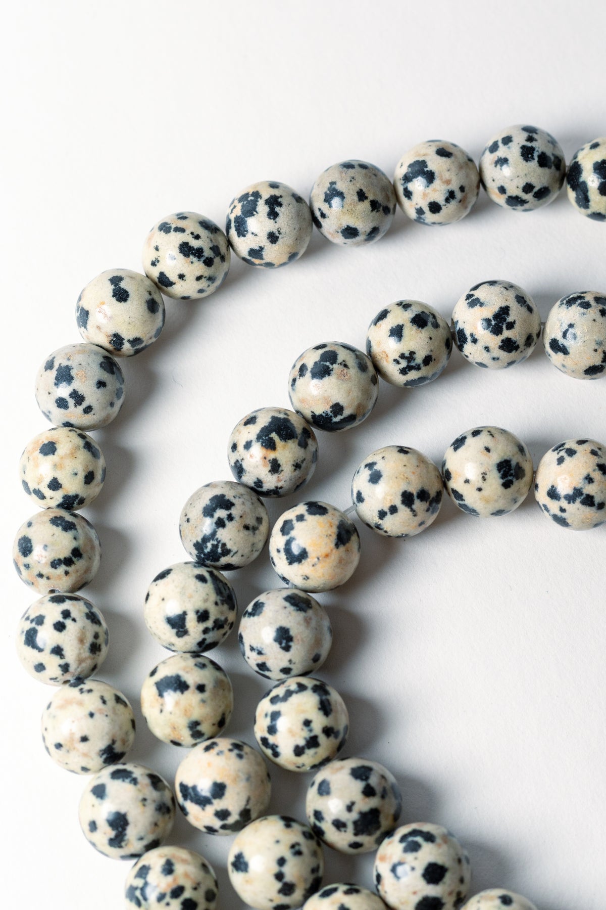 Hilo de Jasper Dalmata Bola
