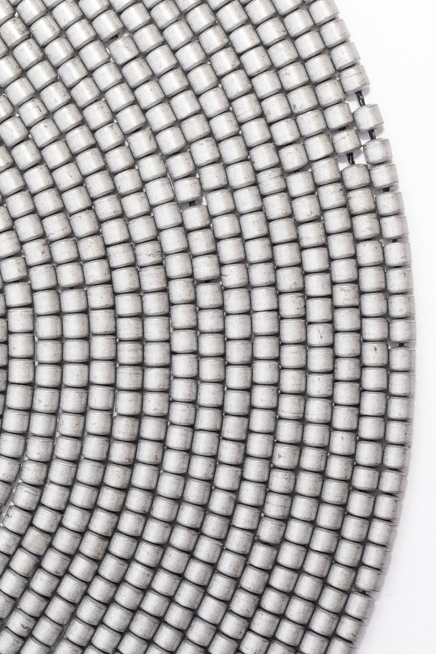 Hilo de Hematite Pucca