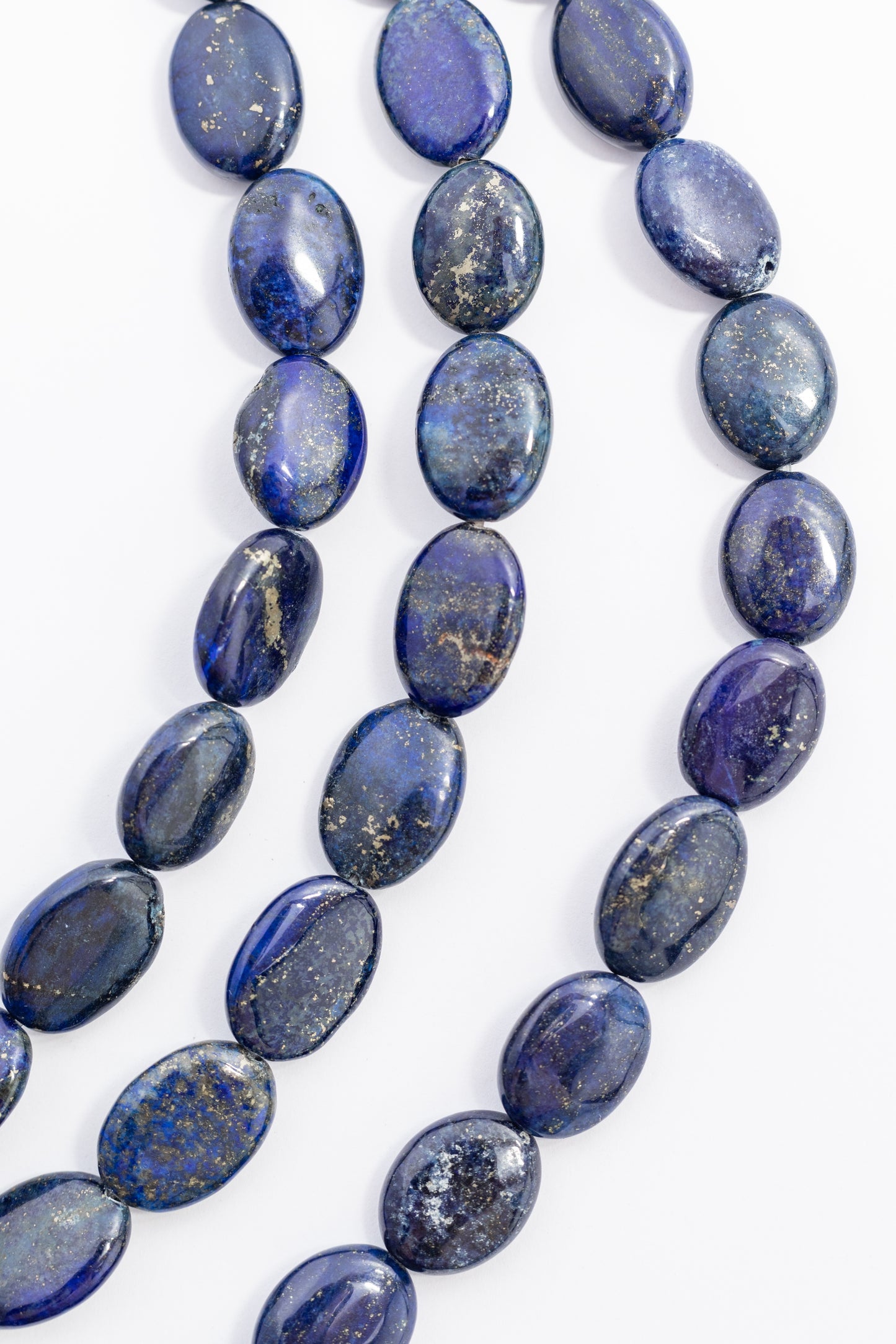 Hilo de Lapislazuli Oval