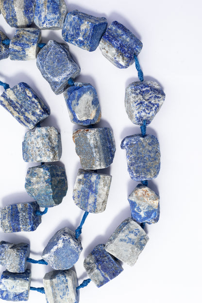 Hilo de Lapislazuli en Bruto Irregular