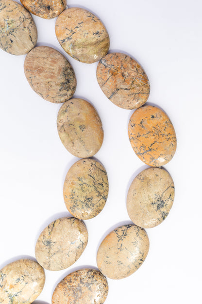 Hilo de Opalita Oval