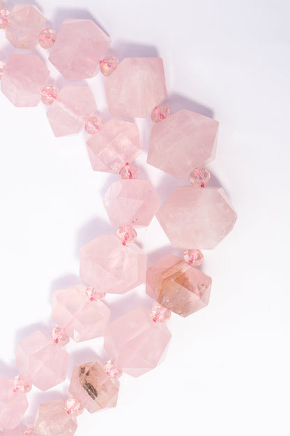 HIlo de Cuarzo Rosa Hexágono Facetado