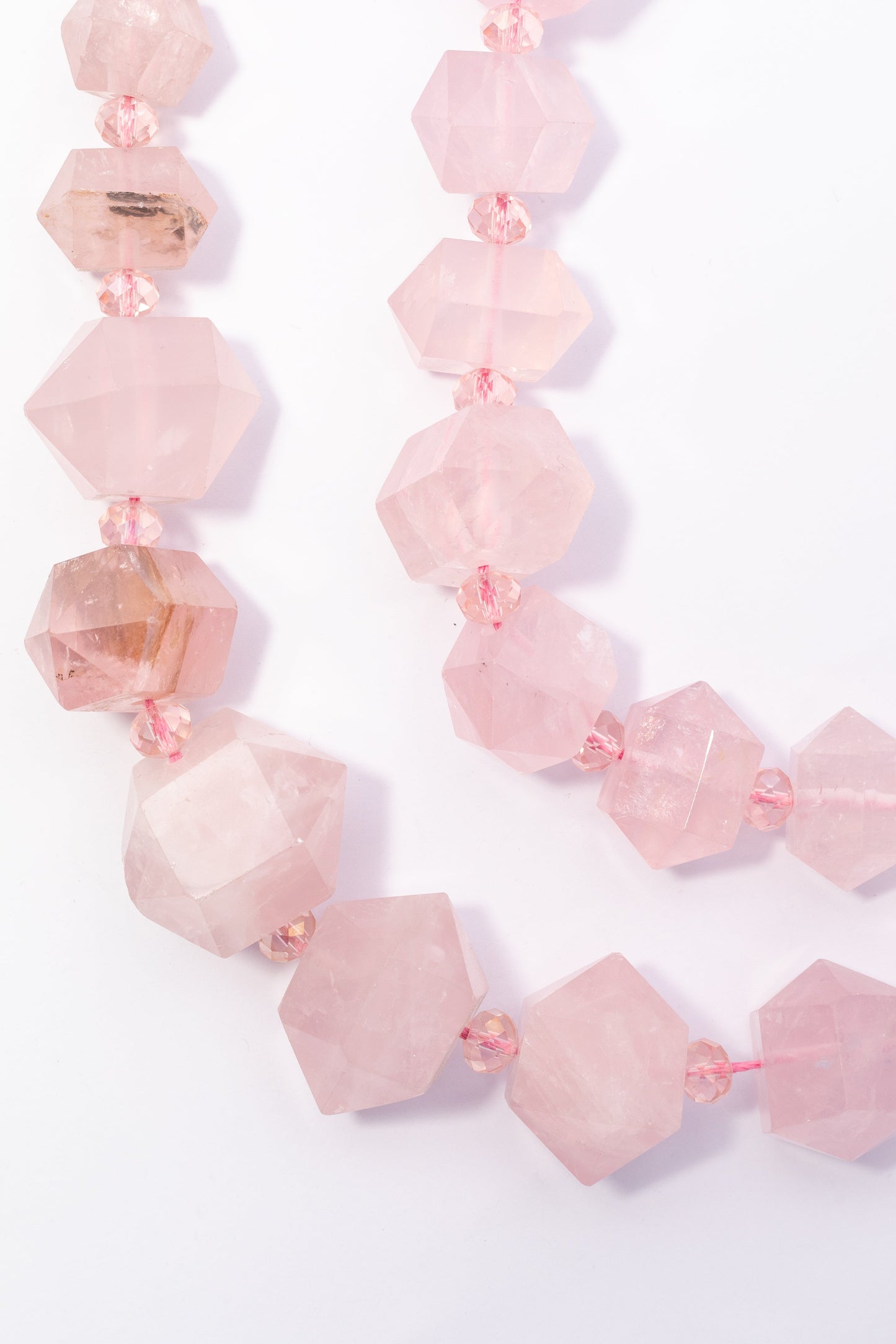 HIlo de Cuarzo Rosa Hexágono Facetado