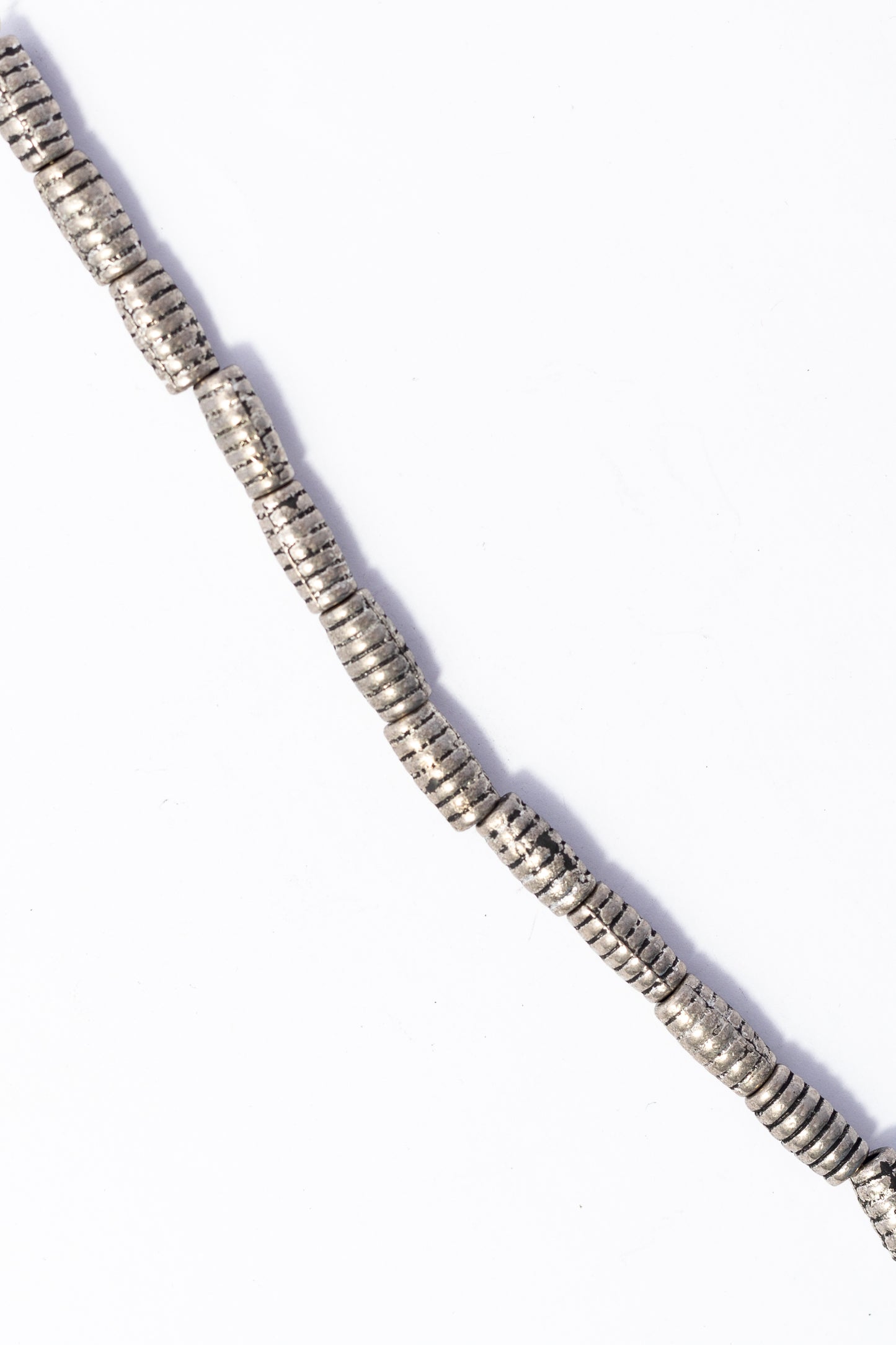 Hilo de Pewter Cilindro Rayado