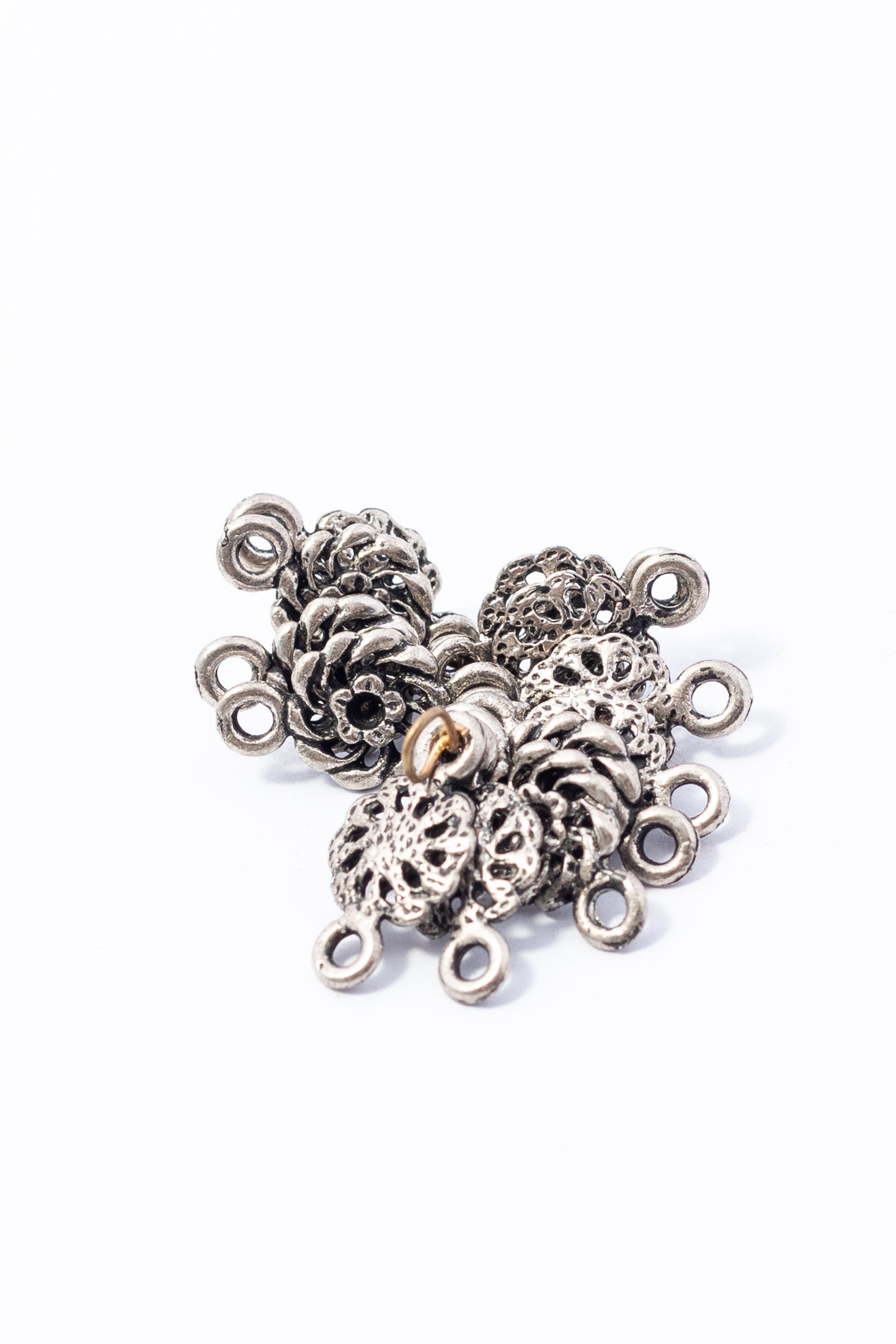 Hilo de Pewter Flor Ornamental