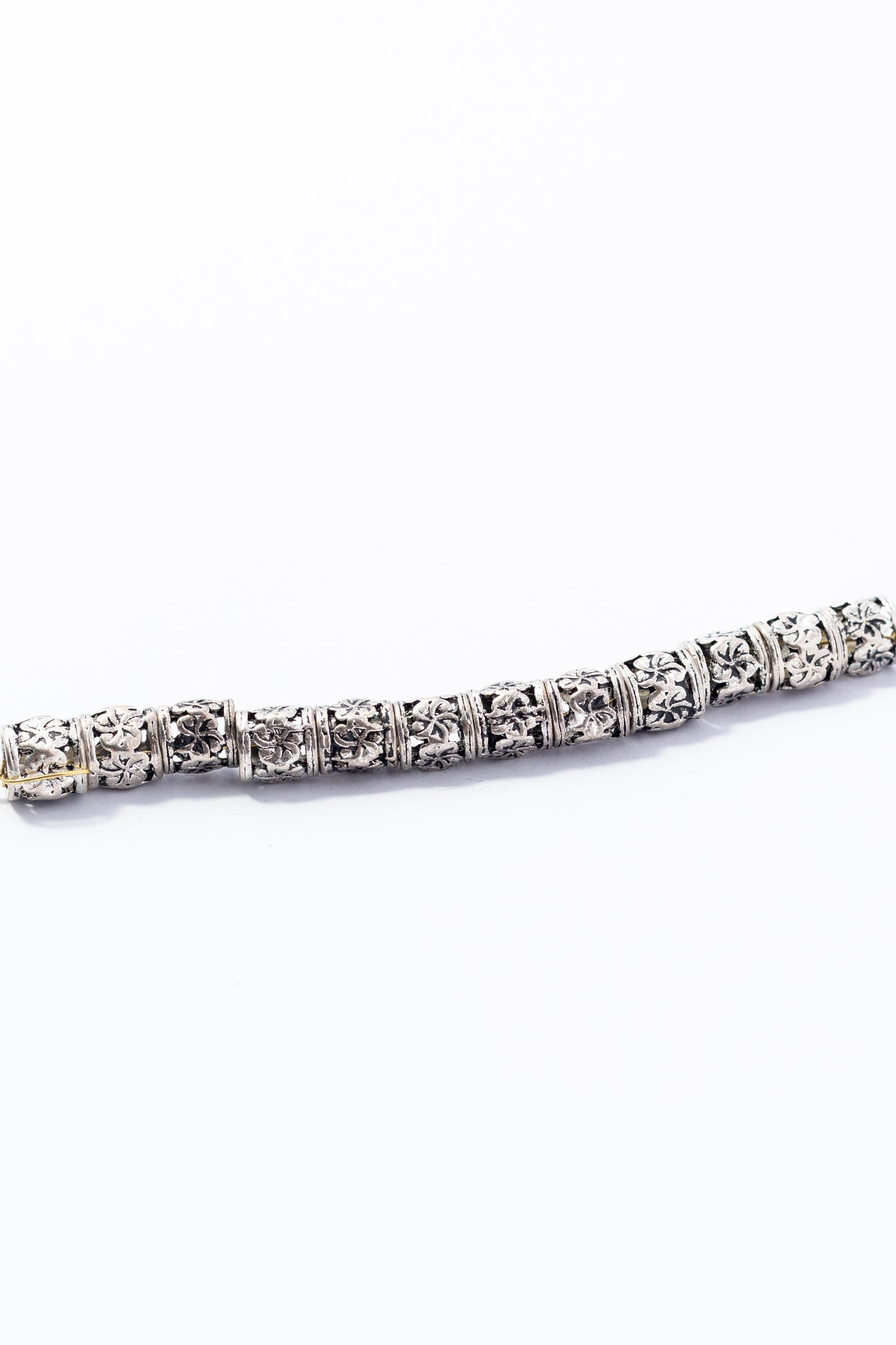 Tira de Pewter Cilindrico con Flores
