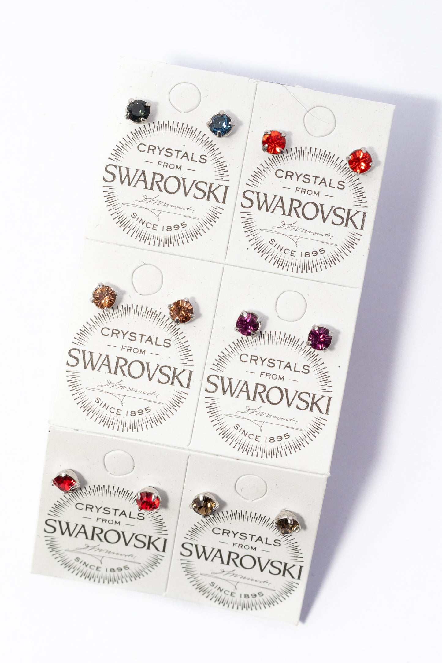 Broquel de Plata Con Swarovski por Paquete