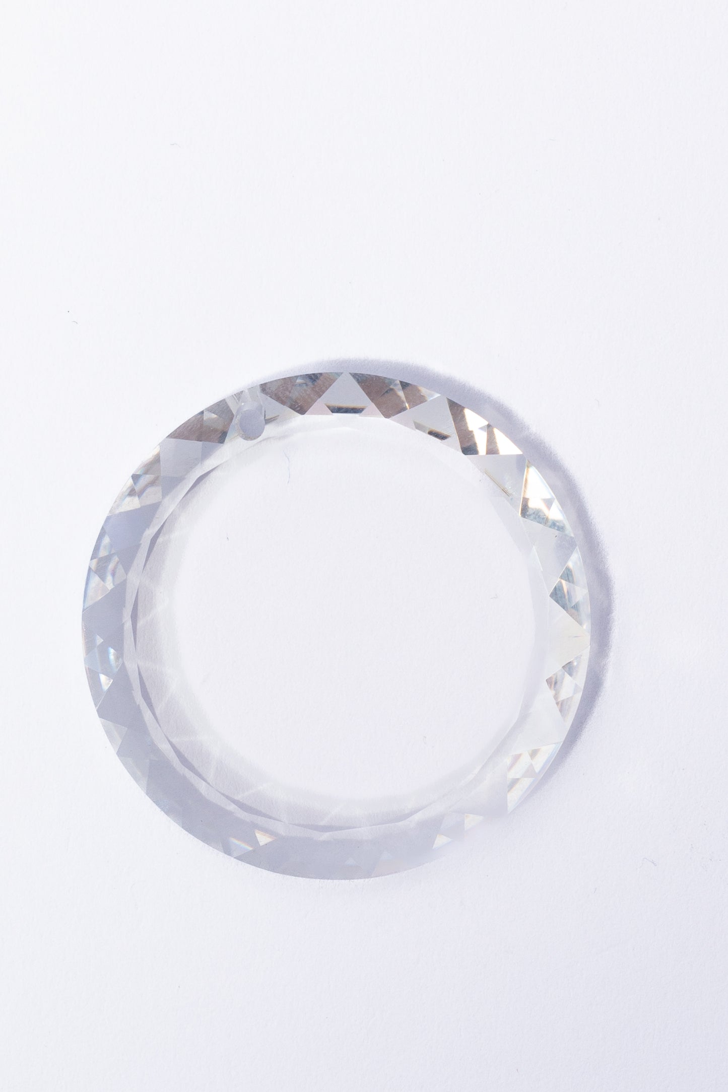 Dije de Swarovski Circulo Orilla Facetada