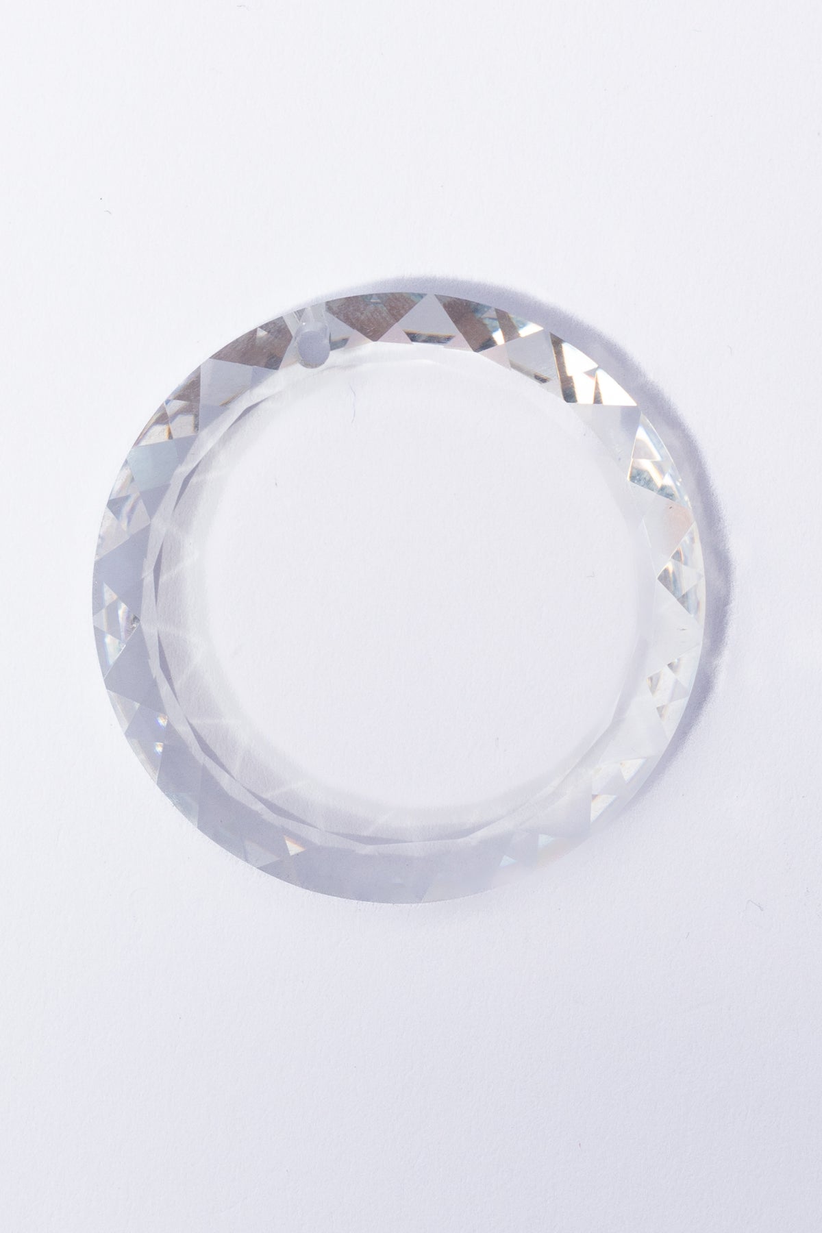 Dije de Swarovski Circulo Orilla Facetada