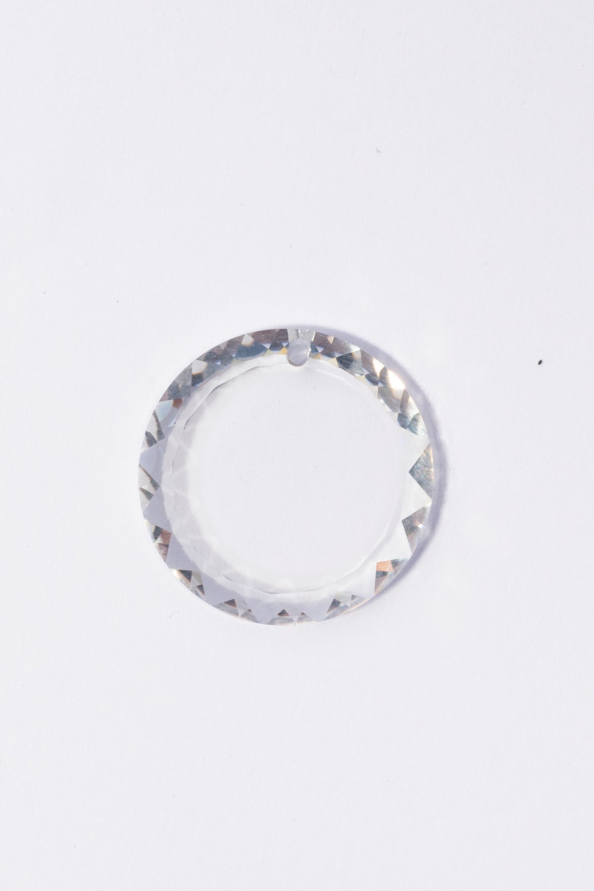 Dije de Swarovski Circulo Orilla Facetada
