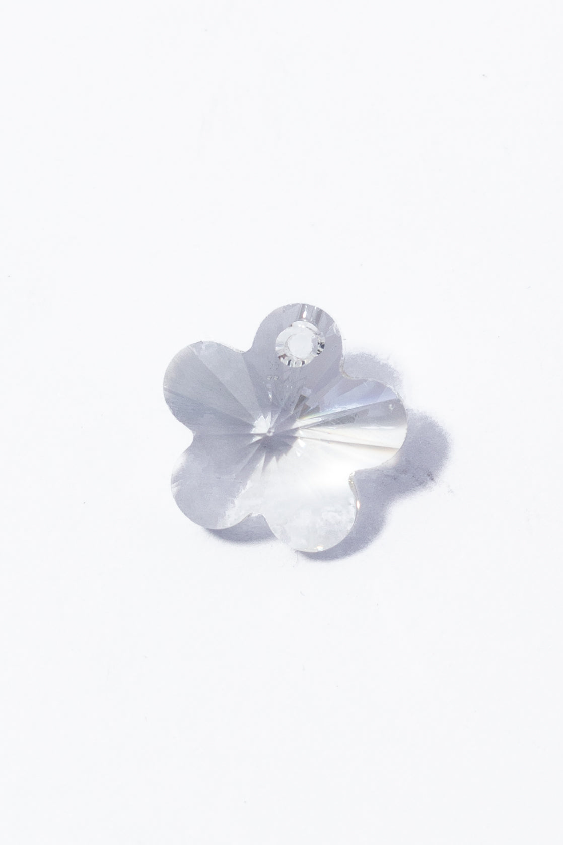Dije de Swarovski Flor Facetada